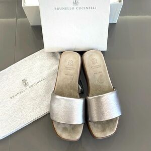 BRUNELLO CUCINELLI metallic leather and sue size 39,5 / 9.5B NEW NEVER WORN